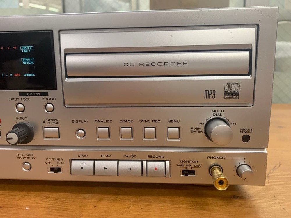 TEAC AD-RW950 Compact Disc Recorder / Cassette