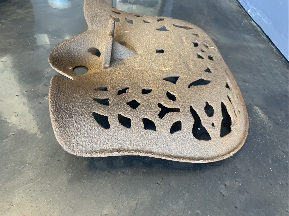 VINTAGE CAST IRON FARM SEAT