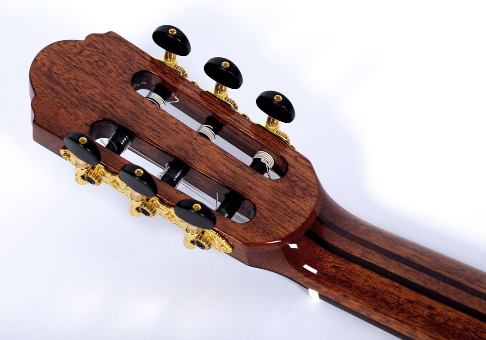 Stanson high-quality classical guitar, solid spruce top