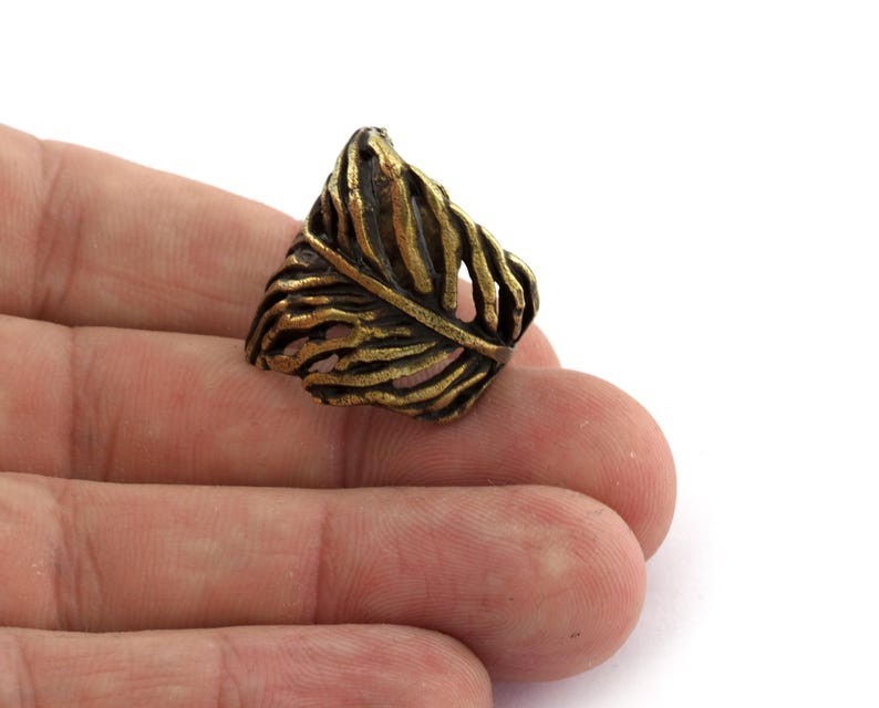 Peacock Feather Adjustable Ring Raw Brass (16.5mm 6US inner size) 793