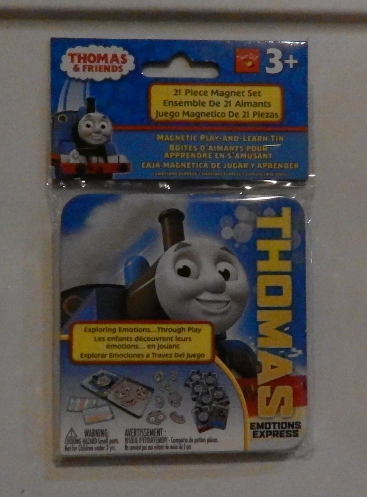 BRAND NEW THOMAS THE TRAIN Magnet Set Play and Learn Tin
