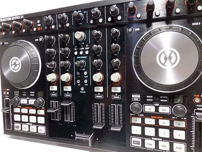 Native Instruments Traktor Kontrol S4 MK2  Pro DJ Controller 4-Deck PCDJ JP Used