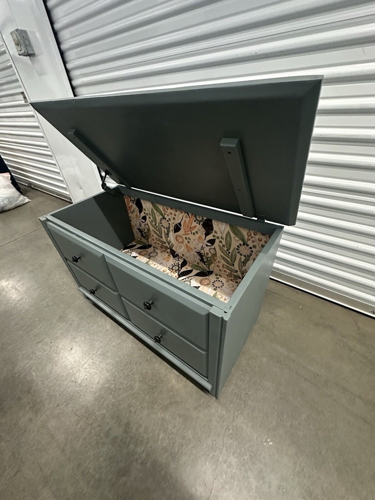 Hope chest