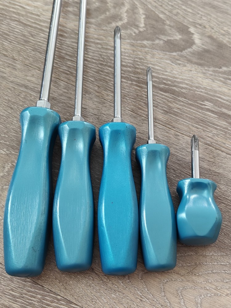 Snap On Tools USA 5pc Pearl Blue Hard Handle Phillips Screwdriver Set