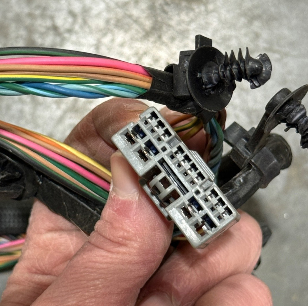 Header Wiring Harness 68064479AB