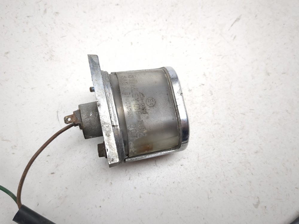 02-04 Honda VTX 1800 C Tag Light