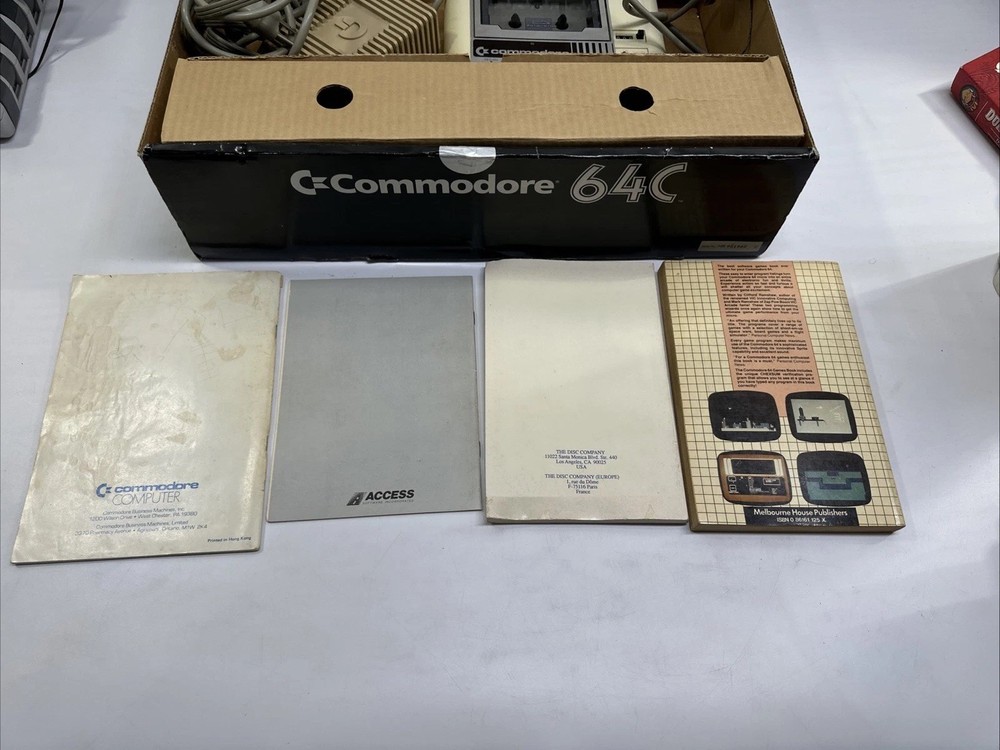 Vintage Commodore 64C Home Computer Console In Blue Box Working W/ Cassette