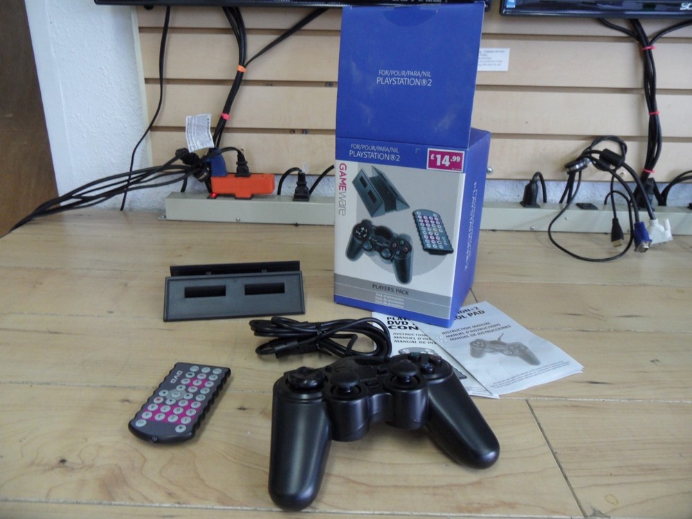 Gameware Players Pack for PS2 w/ ORIGINAL box and documentation