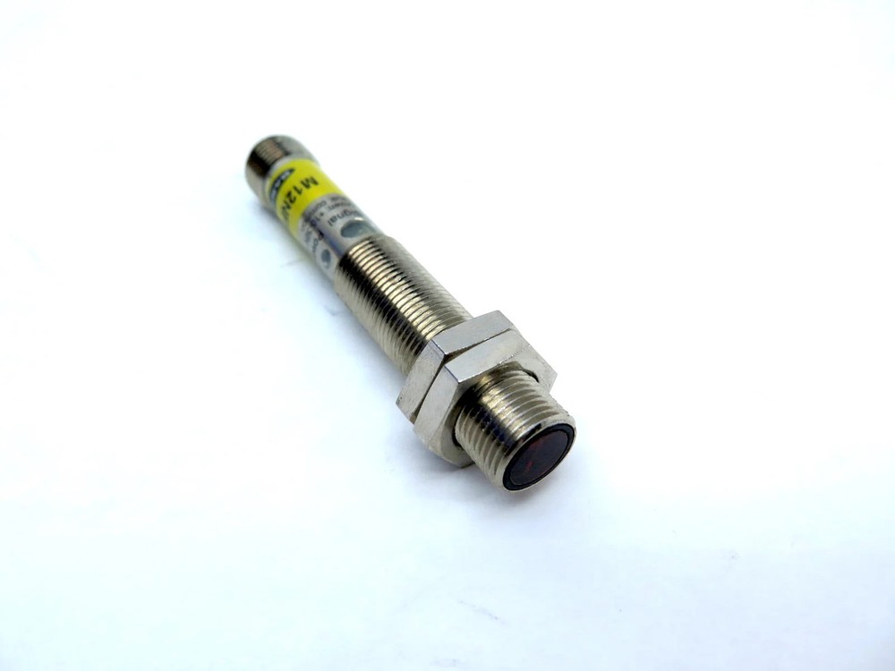 Banner M12NFF75Q8 Photoelectric Sensor