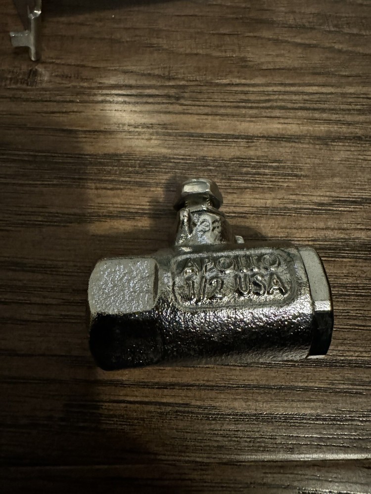 Haws SP225 Ball Valve Vwith Flag Handle 1/2 In. Ips