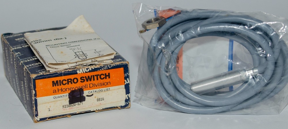 Honeywell Micro Switch Proximity Sensor (923AA2W-A7T)