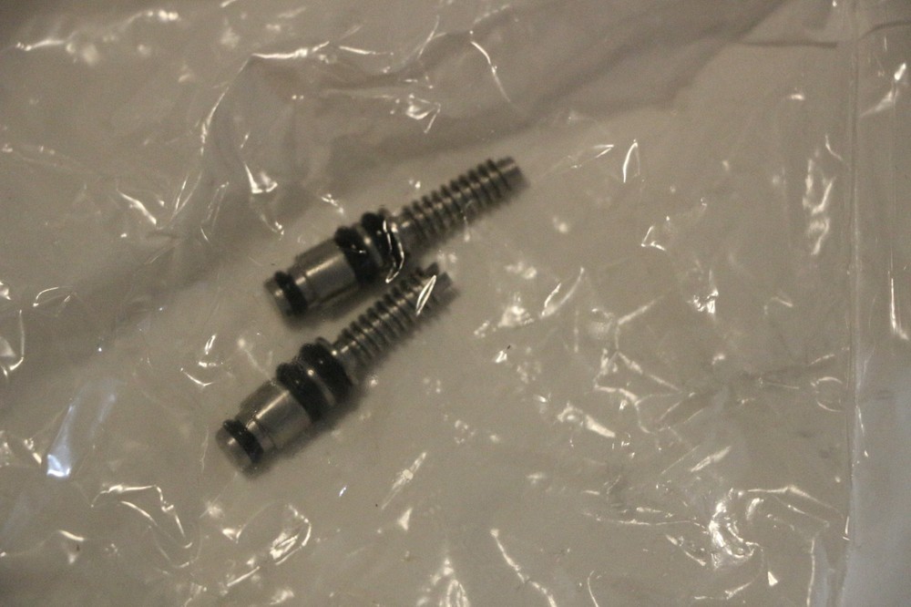 Delta Universal Mixing Rough-In Valve with Service Stops R10000-UNWSHF