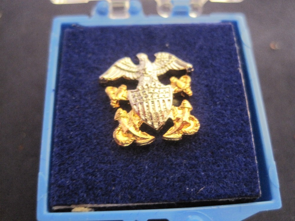 Military Pin Navy w/ Plastic Box