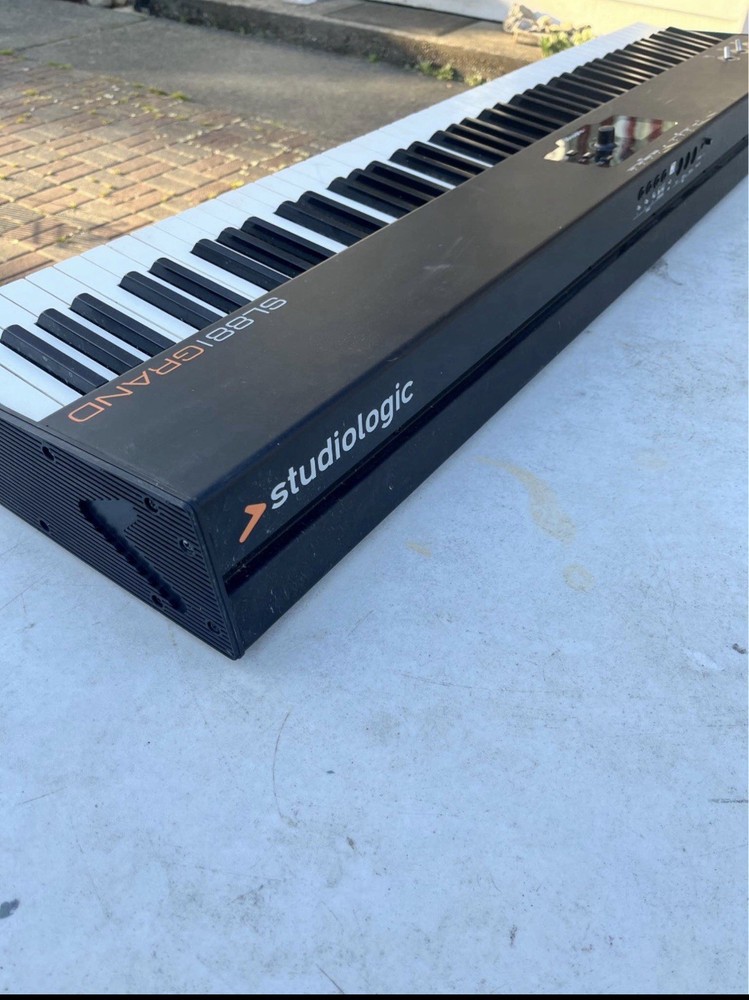 Studiologic SL88 GRAND 88 Weighted-Key MIDI Keyboard Controller USB