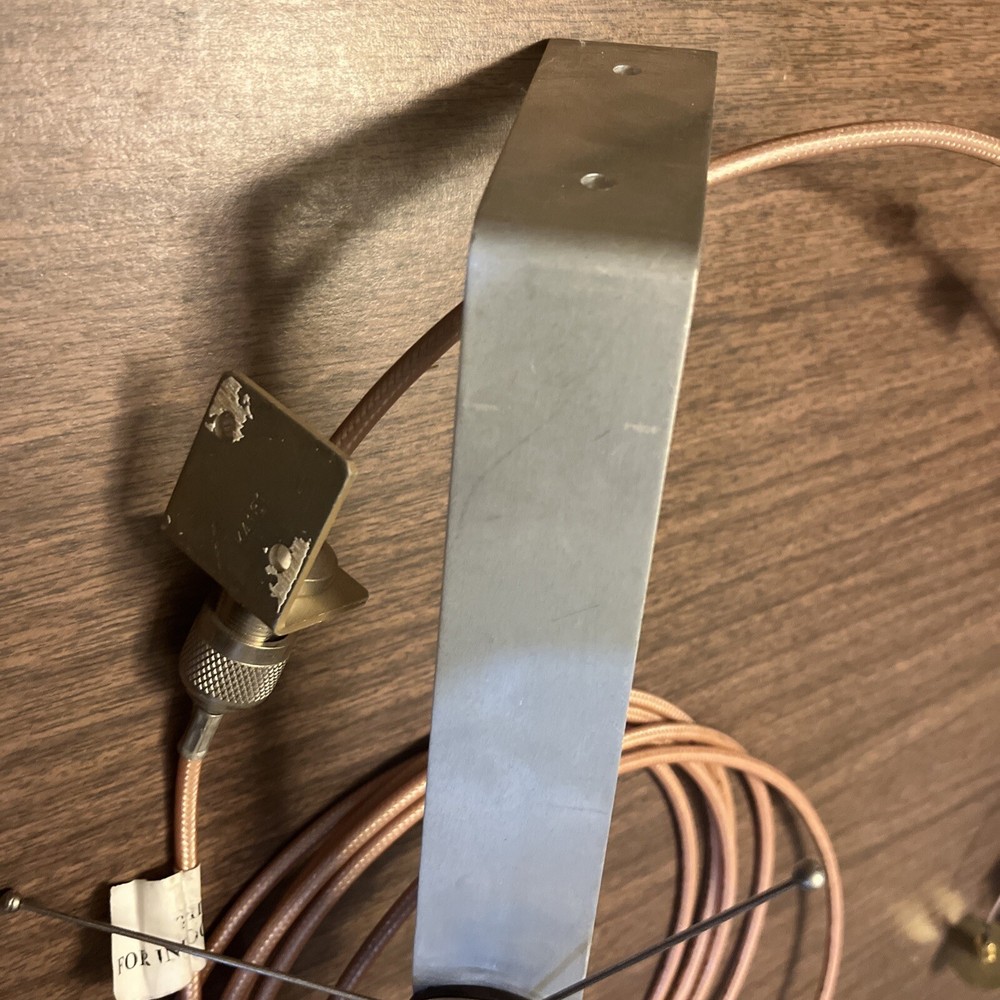 JJ- LAIRD, K14437V1 Outdoor CELLULAR ANTENNA