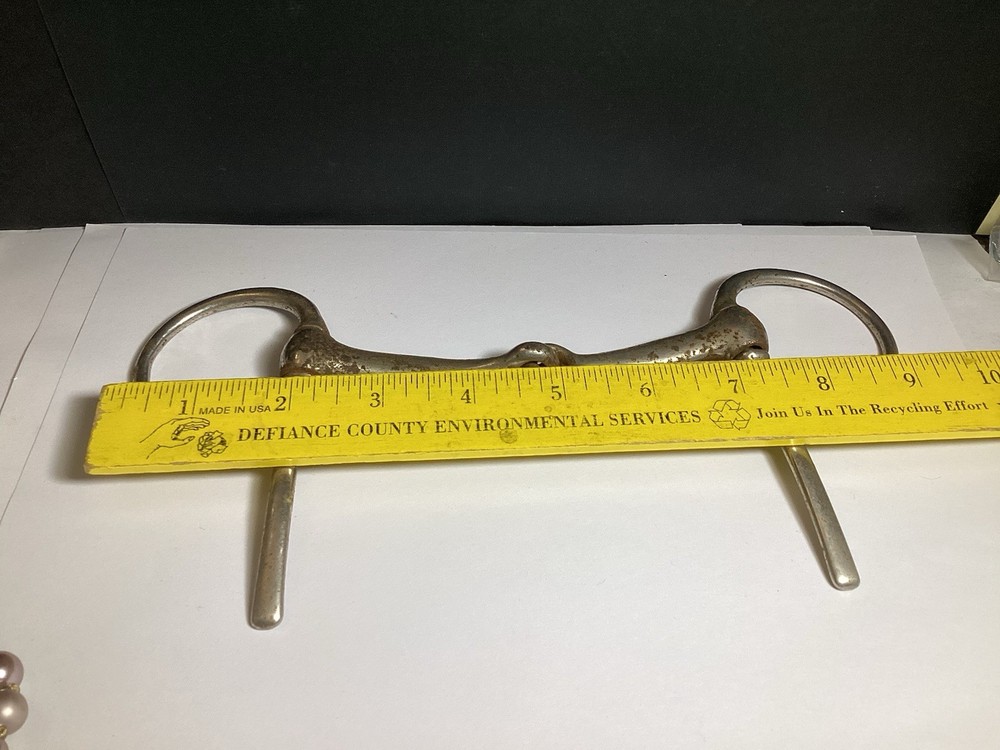 USED SNAFFLE BIT HORSE/PONY EQUESTRIAN