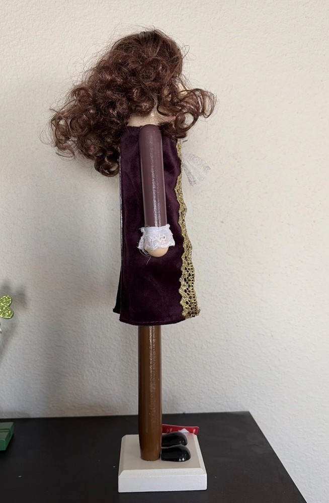 NUTCRACKER: COMPOSER ASHLAND LIFESTYLE 16" New