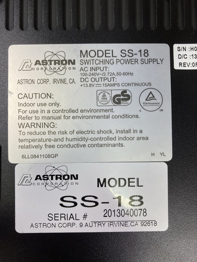 ASTRON SS-18 15 Amp Continuous Power Supply