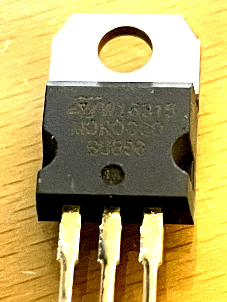 BU806 Original ST Micro Darlington NPN Transistor
