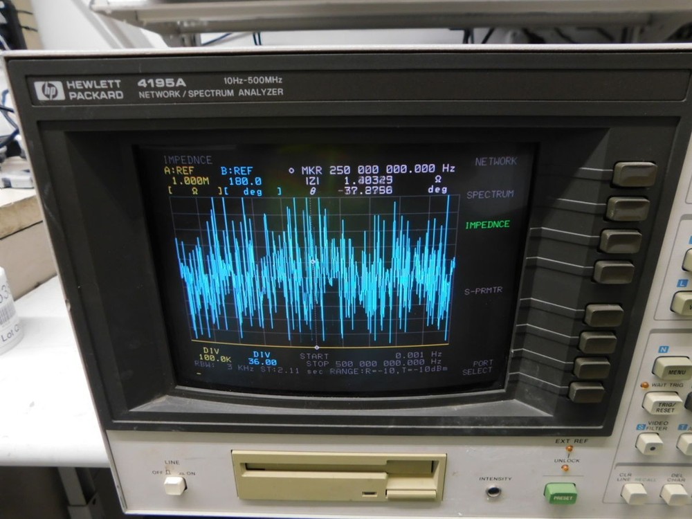HP 4195A NETWORK/SPECTRUM ANALYZER 10HZ-500MHZ M7637