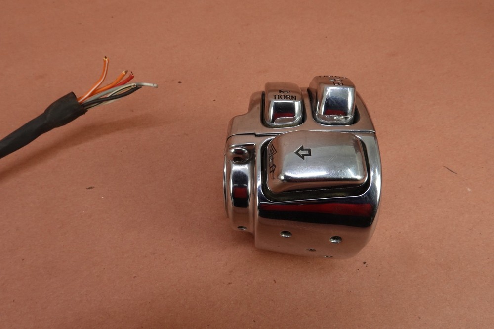 2000-2006 Harley Davidson FLSTFI Fat Boy LEFT HAND CONTROL SWITCH