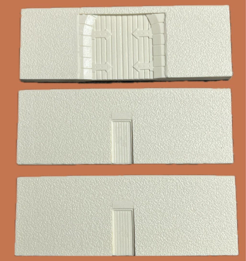 Compound Wall Main Gate and Doors 1/72 Scale (3pcs) Diorama, Gaming
