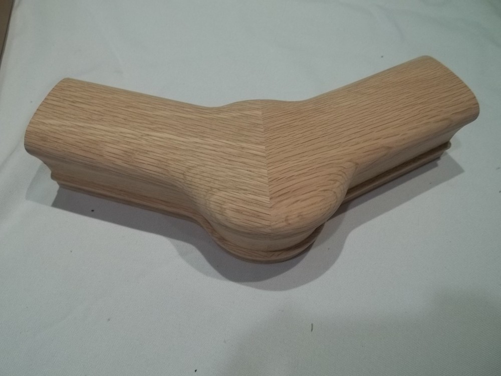 Solid oak 7021 handrail fitting 135 level quarter turn cap