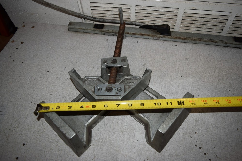 HFL 30.3356 Welding Vise