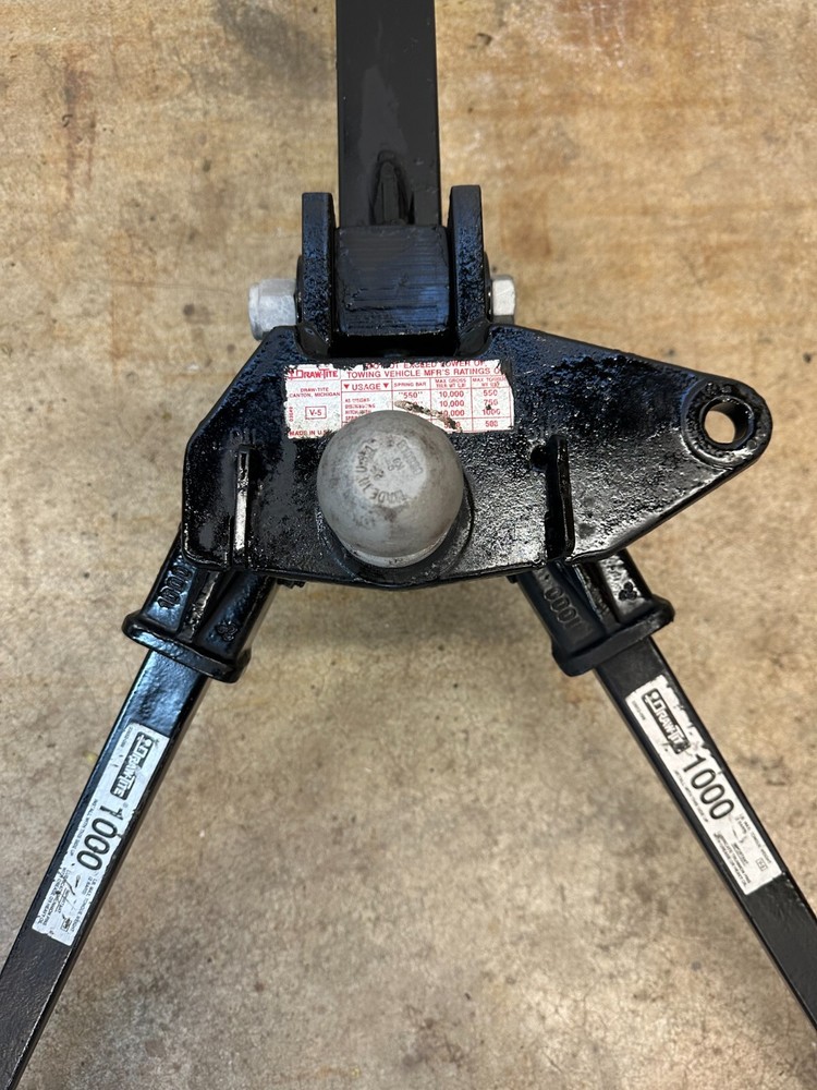 Trailer Hitch Towing Leveling System