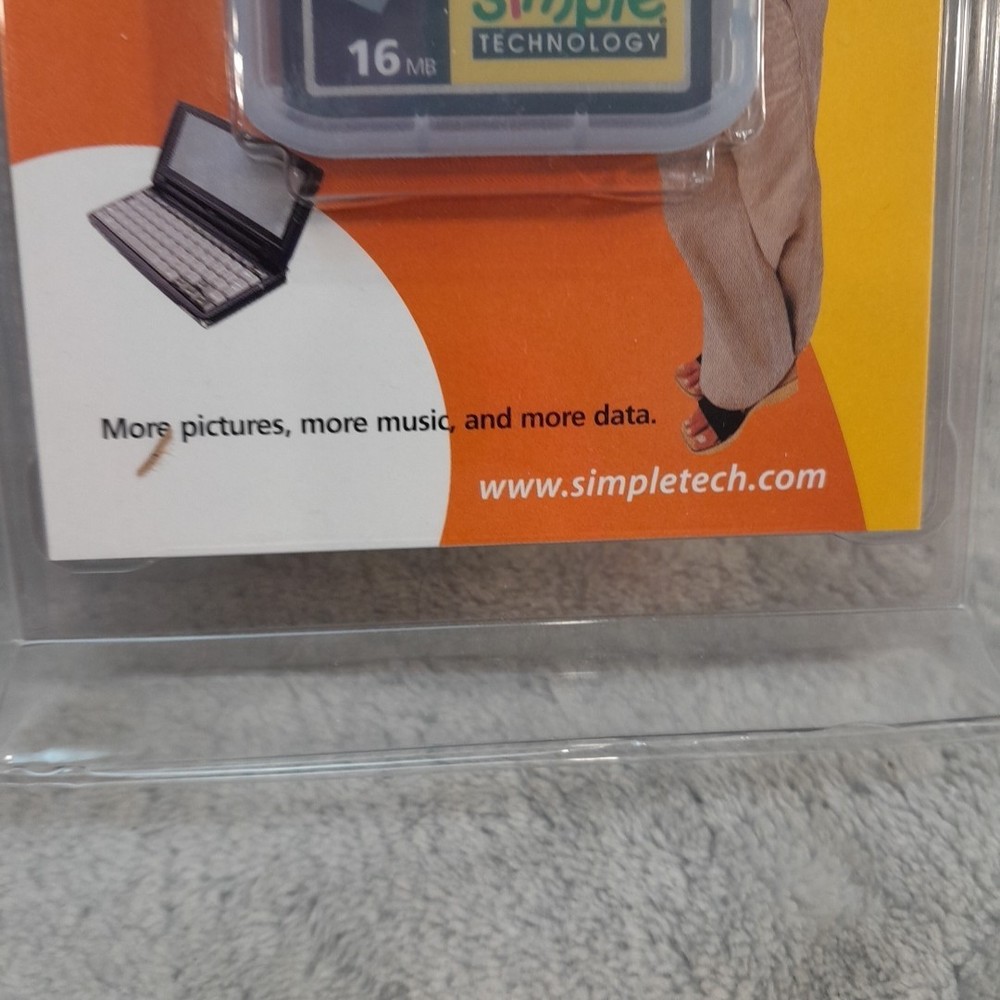 Digital Media Simple Tech Compact Flash Memory Card (16MB)