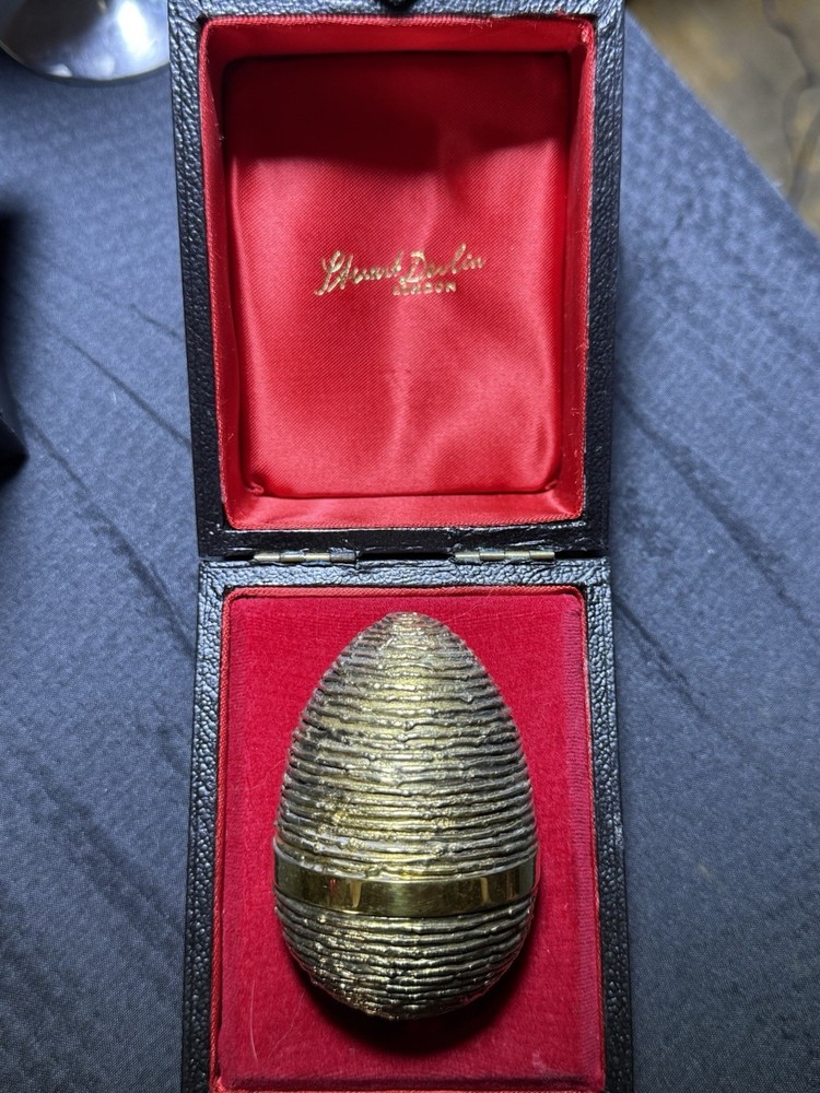 Stuart Devlin Silver Gilt Surprise Easter Egg Box No. 101 Enamel Butterflies