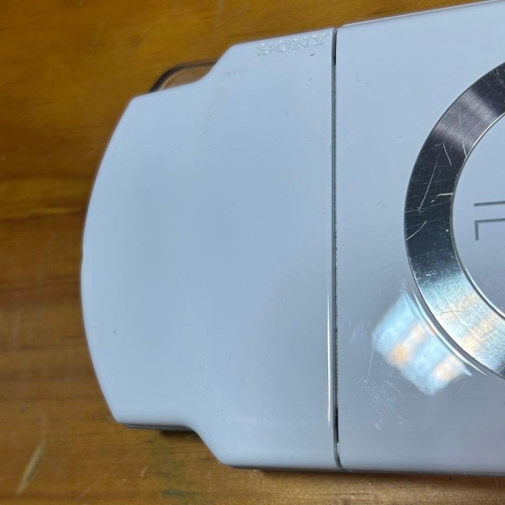 PSP 2000 Ceramic White 6299 From Japan
