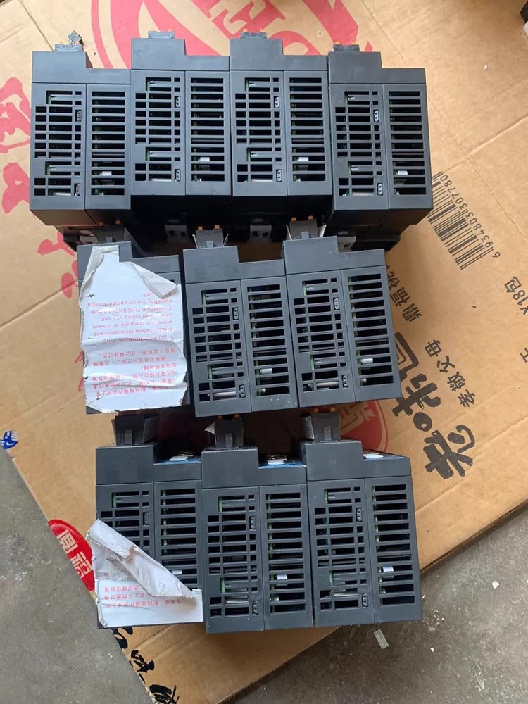 1PCS NEW no box GR10-2HCE-2M