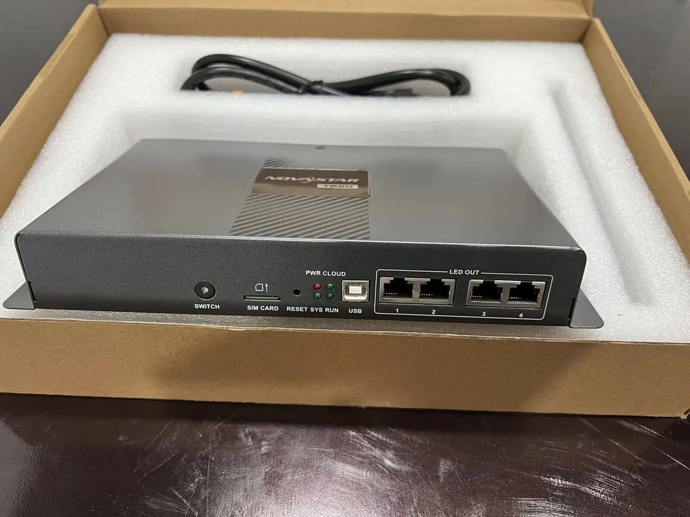 2.3 million pixels loading Novastar Multimedia Player TB60 LED Screen Controller