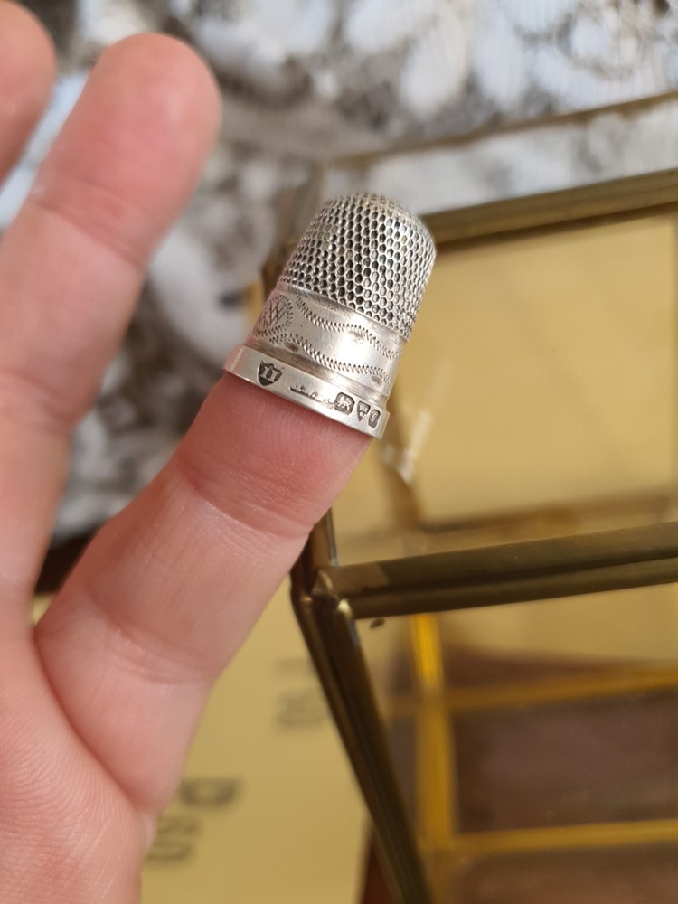 Antique Solid Sterling Silver Thimble; Chester 1907 Size 11