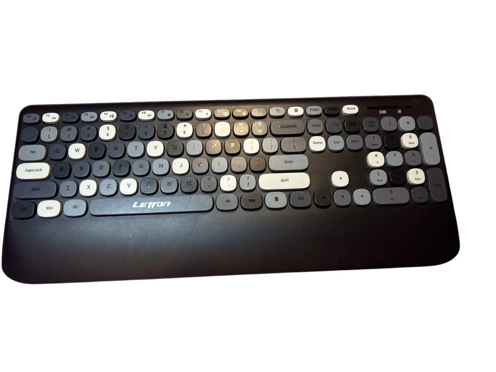 Letton Model V2040 Keyboard
