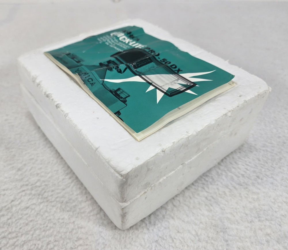 Yashica Quick Lite PRO-50 DX Electronic Flash Unit