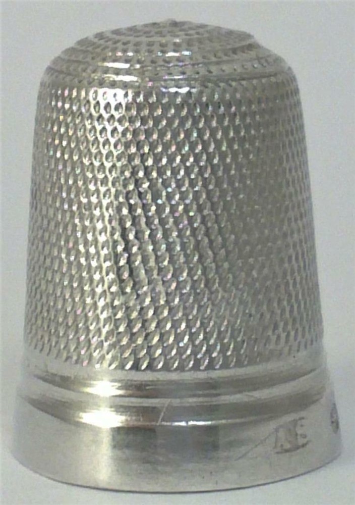 Victorian hallmarked Sterling Silver Thimble – 1887