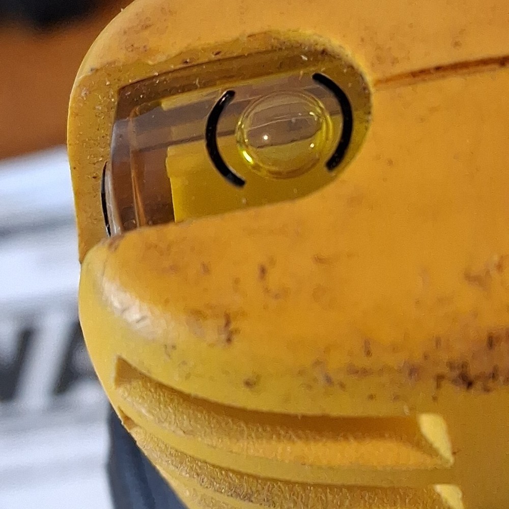 DeWalt DWD115K 3/8" Corded Variable Speed Drill 8 Amp Mid-handle w/Case Keyless