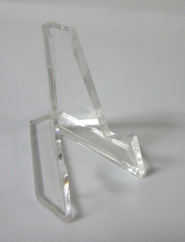 Two VEE Triangular Plastic Small Display Stands Mineral Rock Slabs Etc VTDSS-1.5