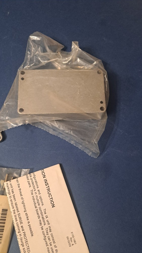 NIB NEW POLYPHASER IX-4H/W INDOOR ISOLATED LOOP CIRCUIT PROTECTOR