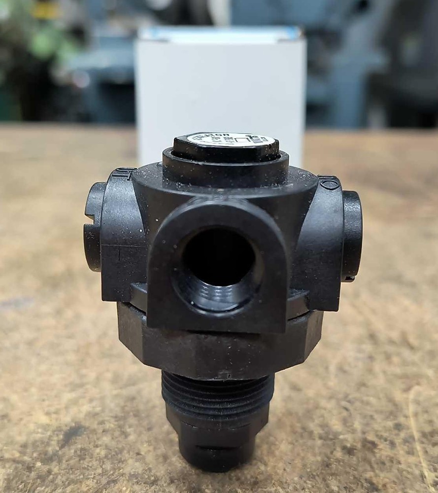 New Old Stock Watts, P60 Water Pressure Regulator P60-M1-4 0-60 1/4"