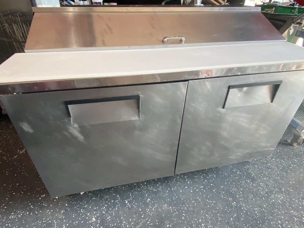 True 5ft. Sandwich Prep Cooler