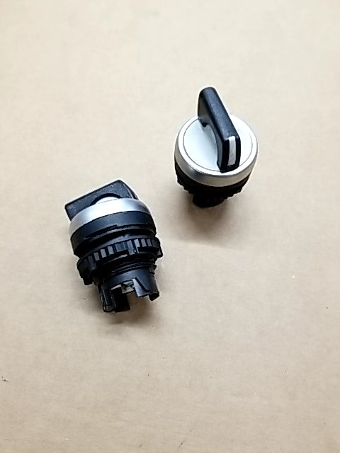 ABB 7003698 Operator Selector Button-New No Box