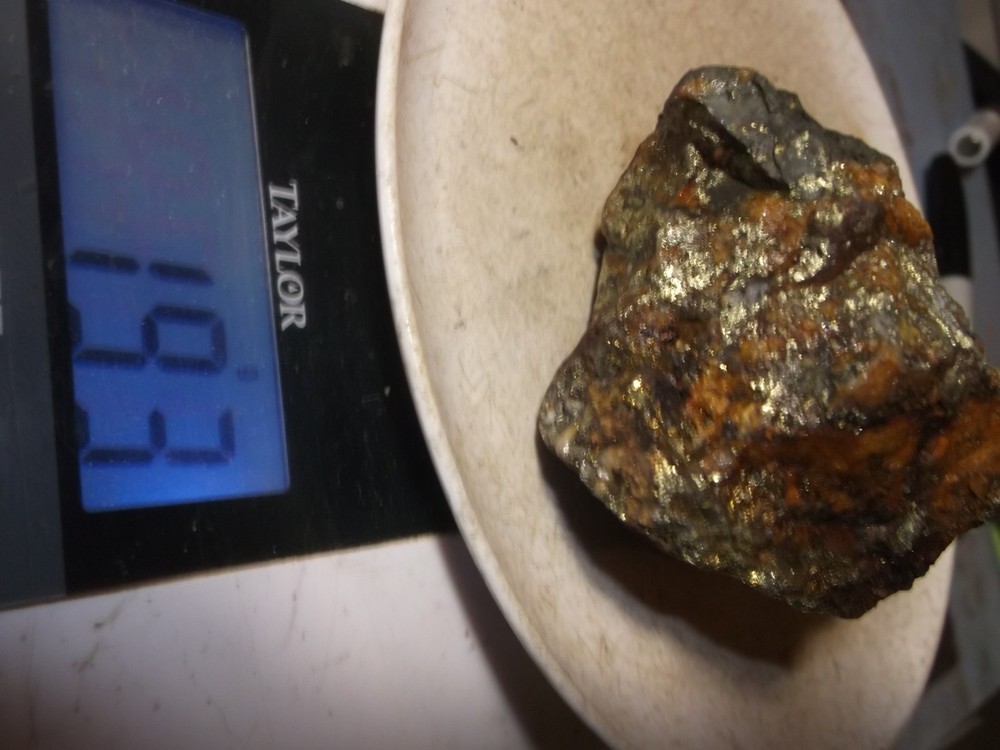gold silver copper ore, 193 grams samples ,ore high grade .this is not