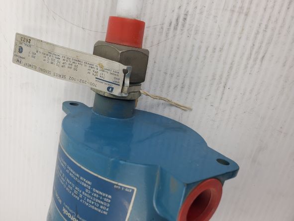 Drexelbrook 406-200 12" Temperature Probe and Level Control Transmitter