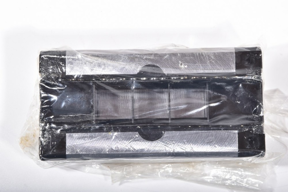 REXROTH R162331320 Roller Carriage - MINT CONDITION