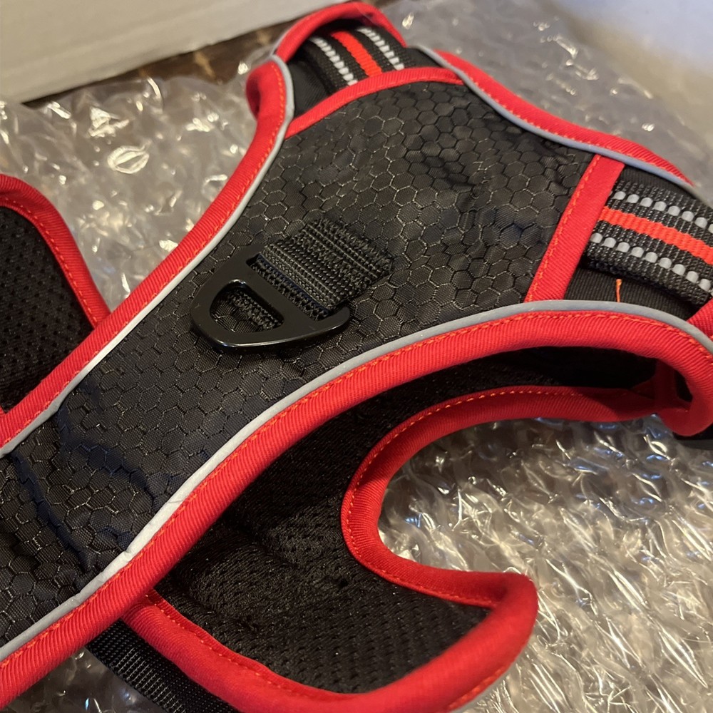 Tobe Dri. No Pull Dog Harness Size M Red And Black Sturdy With Handel
