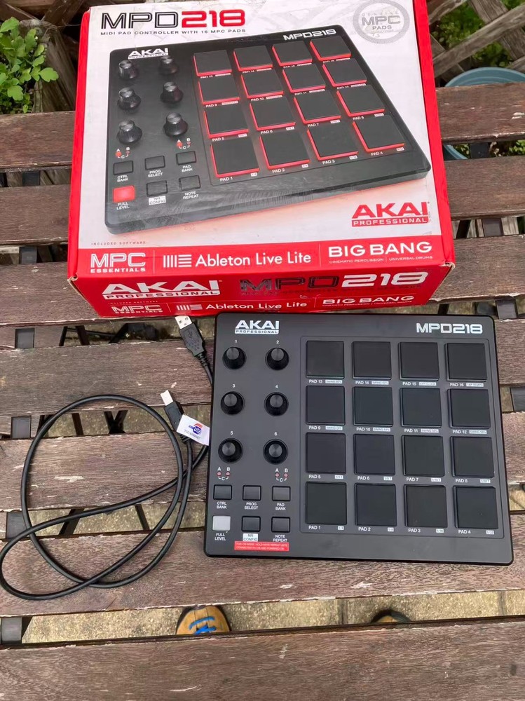 akai professional mpd218 midi pad controller tested