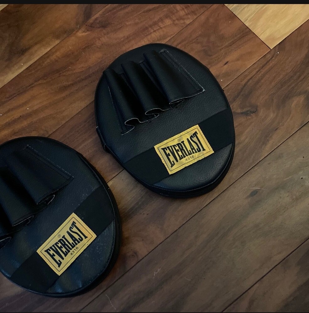 Everlast Advanced Punch Mitts Red & black